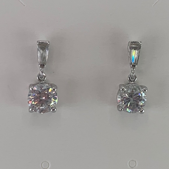 🧡 925 Sterling Silver CZ Earrings🧡 - Picture 1 of 4